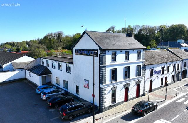 Clarkes Hotel, Nightclub Spirit Bar, Main Street Upper, Mohill, Co. Leitrim - Click to view photos