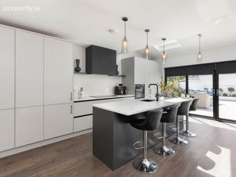 3 Luttrell Park Court, Castleknock, Dublin 15, Co. Dublin, Castleknock, Dublin 15 - Image 4