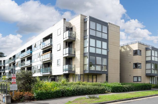 4 Merton Hall, Mount St. Anne's, Milltown, Milltown, Dublin 6 - Click to view photos