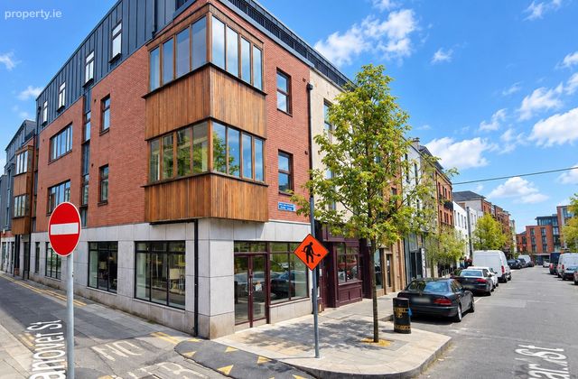 Apartment 2, 55/56 Francis Street, Christchurch, Dublin 8 - Click to view photos