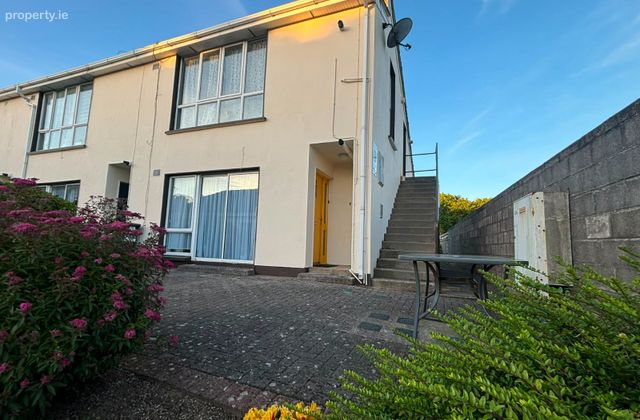 Apartment 1b, Crann Mor Cove, Main Street, Clogherhead, Co. Louth - Click to view photos