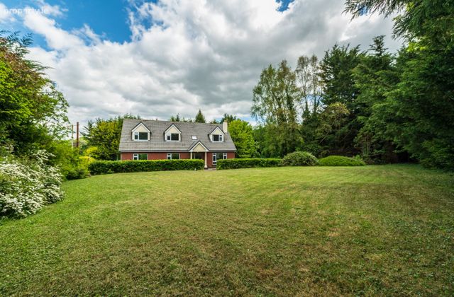 Sherlockstown, Sallins, Co. Kildare - Click to view photos
