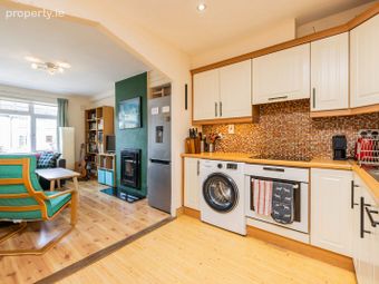 42 Ballygall Crescent, Dublin 11, Finglas, Dublin 11 - Image 2