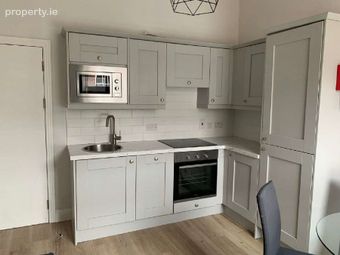 1 Bed Apartment, Auron Court, Dublin 2 - Image 3