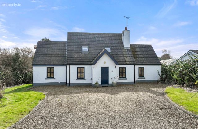 Lazy Acre, Roney Point, Ardamine, Gorey, Co. Wexford - Click to view photos