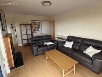 Apartment 331, Block 4, Gracepark Manor, Swords Ro, Drumcondra, Dublin 9 - Image 3