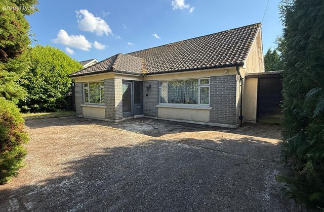 Elvene, Gortagullane, Muckross, Killarney, Co Kerry, Muckross, Co. Kerry - Click to view photos