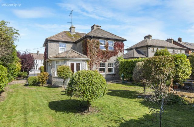 Sundays Well Road, Mullingar, Co. Westmeath - Click to view photos