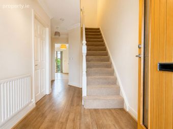 42 Red Arches Drive, The Coast, Baldoyle, Dublin 13 - Image 2