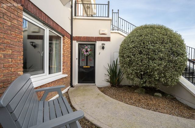 1 Temple Hill House Apartments, Temple Hill Lawn, Ballintemple, Co. Cork - Click to view photos