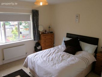 33 Holywell Square, Swords, Co. Dublin - Image 5