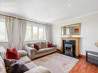 12 Cruagh Court, Stepaside, Co. Dublin, Stepaside, Dublin 18 - Image 4