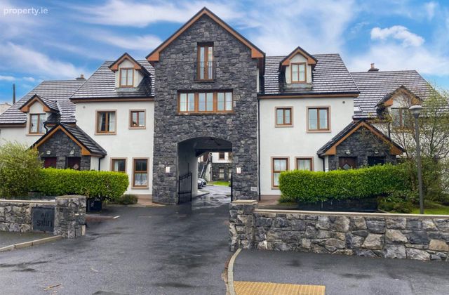 8 An Silin, Cappagh Road, Knocknacarra, Galway, Knocknacarra, Co. Galway - Click to view photos