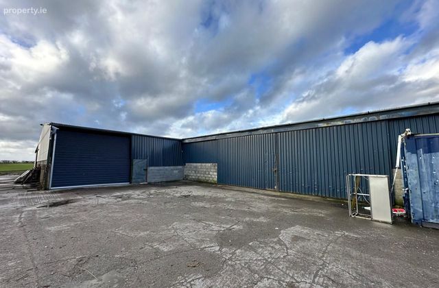 Common North, Suncroft, Curragh Camp, Co. Kildare, Suncroft, Co. Kildare - Click to view photos