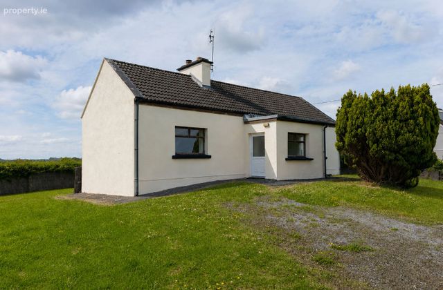 The Herd's House, Woodfield, Kilkelly, Co. Mayo - Click to view photos