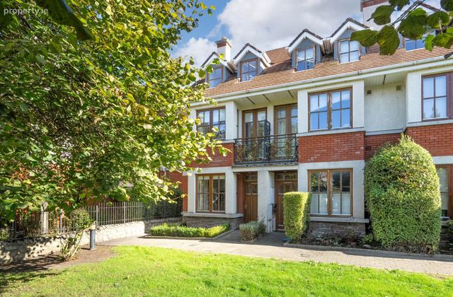 1 Cairnbrook Way, Cairnbrook, Dublin 18, Co. Dublin, Carrickmines, Dublin 18 - Click to view photos