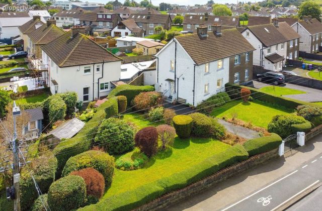 9 Scott Park, Boghall Road, Bray, Co. Wicklow - Click to view photos