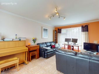 79 Silloge Gardens, Ballymun, Dublin 11 - Image 3