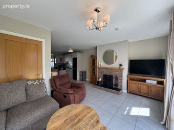 12 Cuirt Naomh Mhuire, Louth, Louth, Co. Louth - Image 4