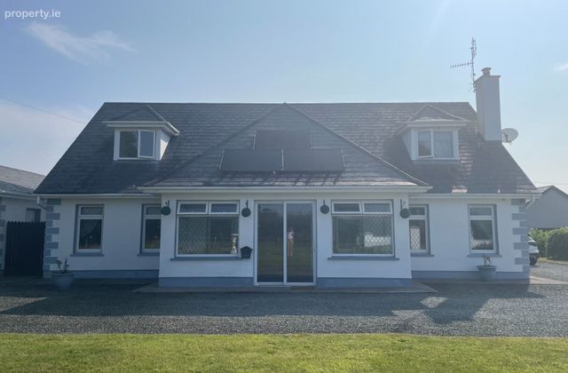 Sandville, Glanworth, Fermoy, Co. Cork - Click to view photos