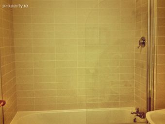 Apartment 74, Hybreasal House, Kilmainham, Dublin 8 - Image 4