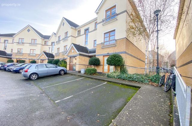 Marlfield Close, Kiltipper, Dublin 24, Kiltipper, Dublin 24 - Click to view photos
