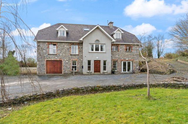Greystone House, Shannon Eighter, Sligo, Co. Sligo - Click to view photos