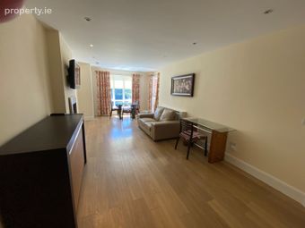 69 Ballintyre Meadows, Dublin 16, Ballinteer, Dublin 16 - Image 5