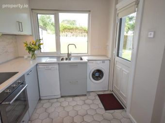 13 Shrewsbury Road, Shankill, Dublin 18 - Image 5