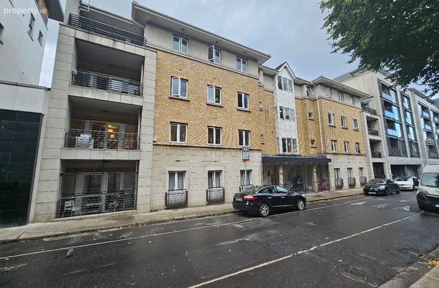 Emmet Place Apartments, Usher Steet, Usher's Quay, Dublin 8 - Click to view photos