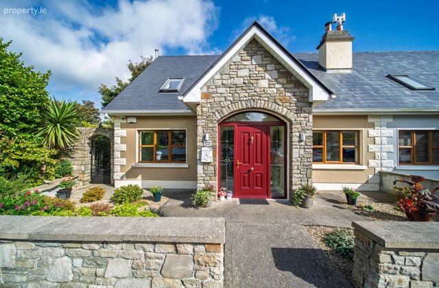 1 Radharc Na Sleibhte, Lahardane, Cuilkillew, Co. Mayo - Click to view photos
