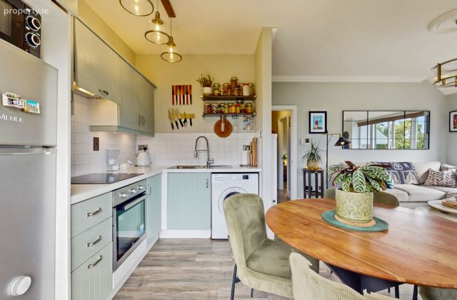 Apartment 170, Hampton Square, Dublin 7 - Click to view photos