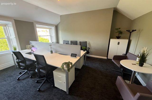 Fitzwilliam Square, Dublin 2 - Click to view photos
