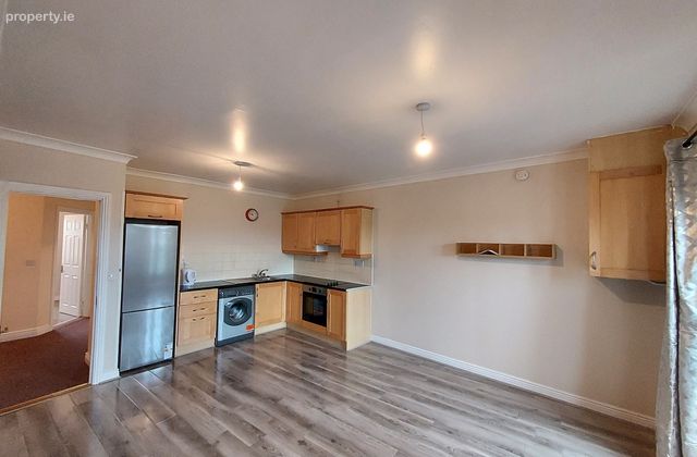 Russell Crescent, Russell Square, Tallaght, Dublin 24 - Click to view photos