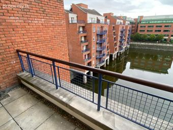 Apt 127, Inishtrahull, Custom House Harbour Apartments, D01 W254, IFSC, Dublin 1 - Image 5