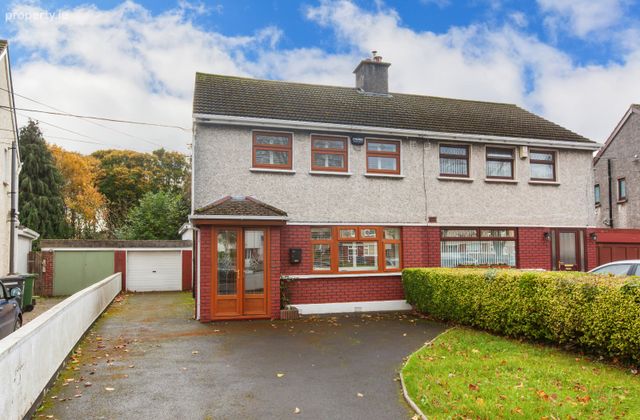 679 Collins Avenue Extension, Dublin 9, Dublin 9 - Click to view photos