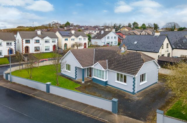 17 Garryduff Drive, Pound Road, Castlebar, Co. Mayo - Click to view photos