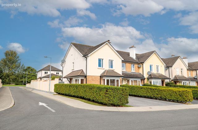 22 Roselawn, Bolton Woods, Callan, Co. Kilkenny - Click to view photos