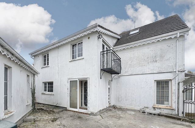 20 Collins Park, Callan, Callan, Co. Kilkenny - Click to view photos