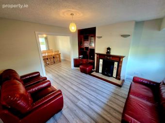 69 The Grove, Hophill, Tullamore, Co. Offaly - Image 4