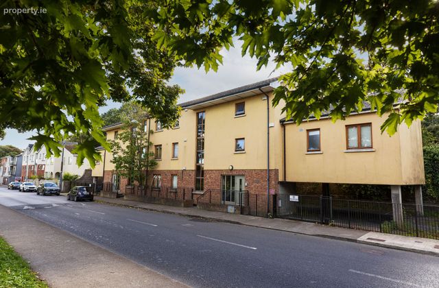Apartment 6, Hybla Court, Blackhorse Ave, Dublin 7 - Click to view photos