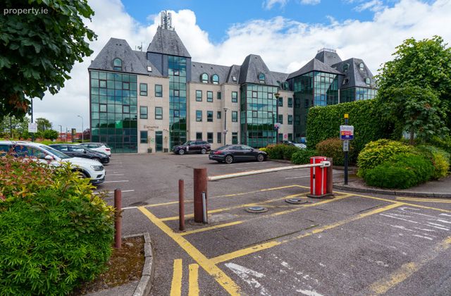 12 Watergold, Douglas, Co. Cork - Click to view photos