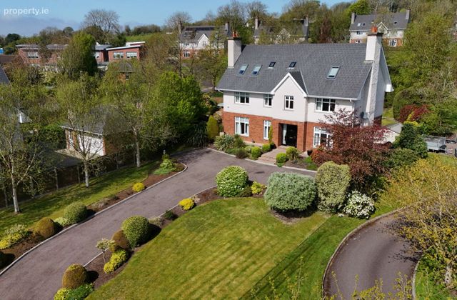14 Cois Chuain, Glounthaune, Co. Cork - Click to view photos