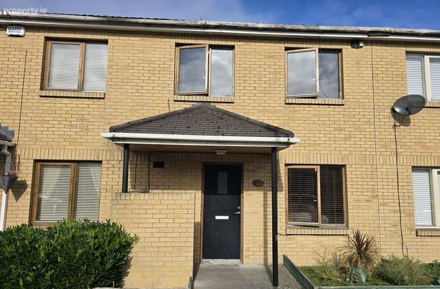 25 Russell Downs, Jobstown, Dublin 24 - Click to view photos