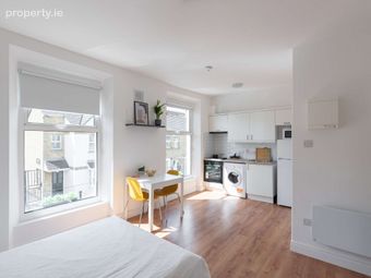 Flat 3, 11 Portobello Harbour, Dublin 8 - Image 2