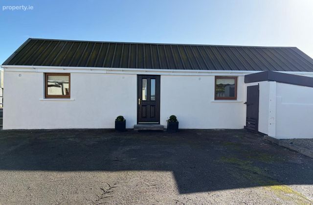 Gallow, Kilcock, Garadice, Co. Meath - Click to view photos