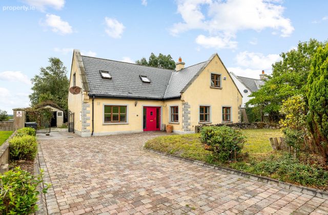 7 Ballintine Park, Allen, Kilmeage, Co. Kildare - Click to view photos