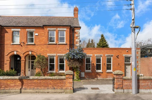 Elsinore, 28 Sandymount Avenue, Sandymount, Dublin 4 - Click to view photos