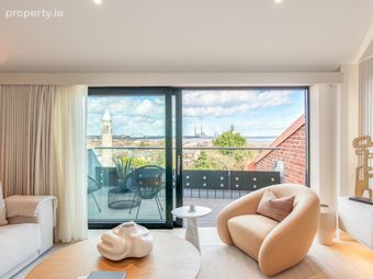 3 Bedroom Penthouse, Dublin 4