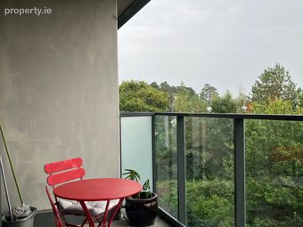 Larkspur Hall, Levmoss Park, The Gallops, Dublin 18, Leopardstown, Dublin 18 - Image 3